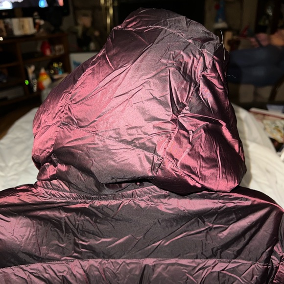 VINCE CAMUTO Short Packable Down Coat - Picture 6 of 13